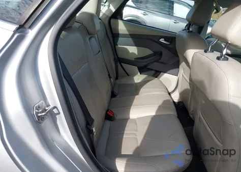 2012 Ford Focus Sel z USA, uszkodzony, nr VIN 1FAHP3H20CL224304